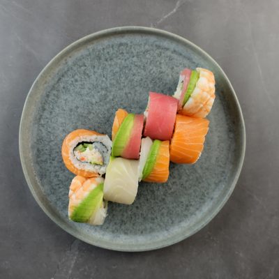 Rainbow Roll (8 stk.)